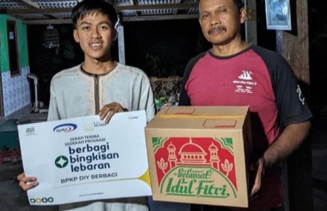BPKP Bersama DT Peduli Yogyakarta Salurkan 20 Bingkisan Lebaran untuk Dhuafa dan Lansia di Kulon Progo 
