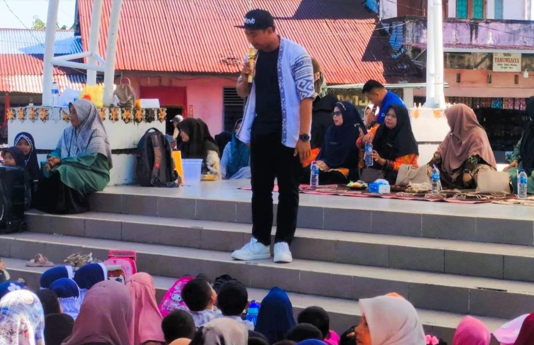Roadshow Dongeng Kemanusiaan Peduli Palestina di Taman Syarifah Sembilan 