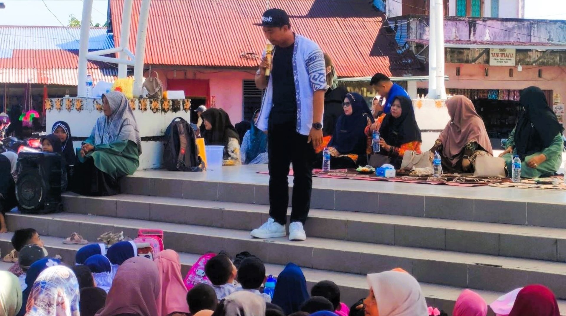 Roadshow Dongeng Kemanusiaan Peduli Palestina di Taman Syarifah Sembilan 