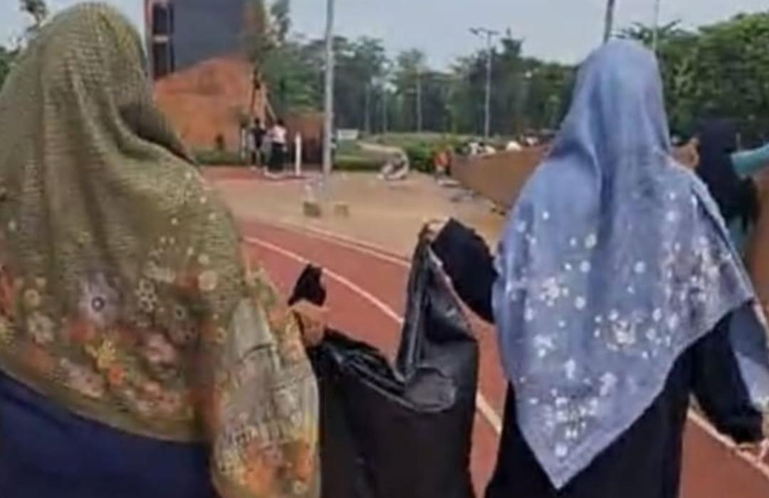 DT Peduli Sulsel Gelar Aksi Bersih-Bersih Lapangan Syekh Yusuf Gowa 