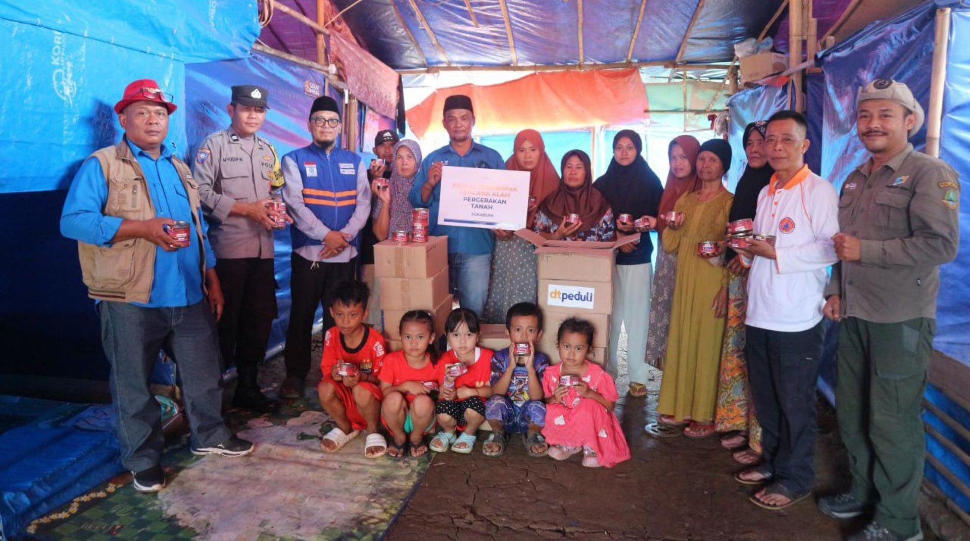 DT Peduli Sukabumi Lakukan Survei Lokasi Qurban dan Penyaluran Daging Kaleng di Pengungsian Huntara Neglasari 
