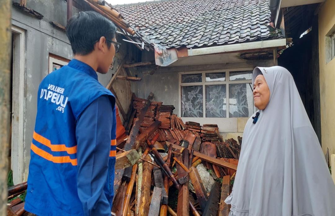 DT Peduli Kuningan Lakukan Survei Rumah Engkes yang Sudah Dibongkar karena Membahayakan 