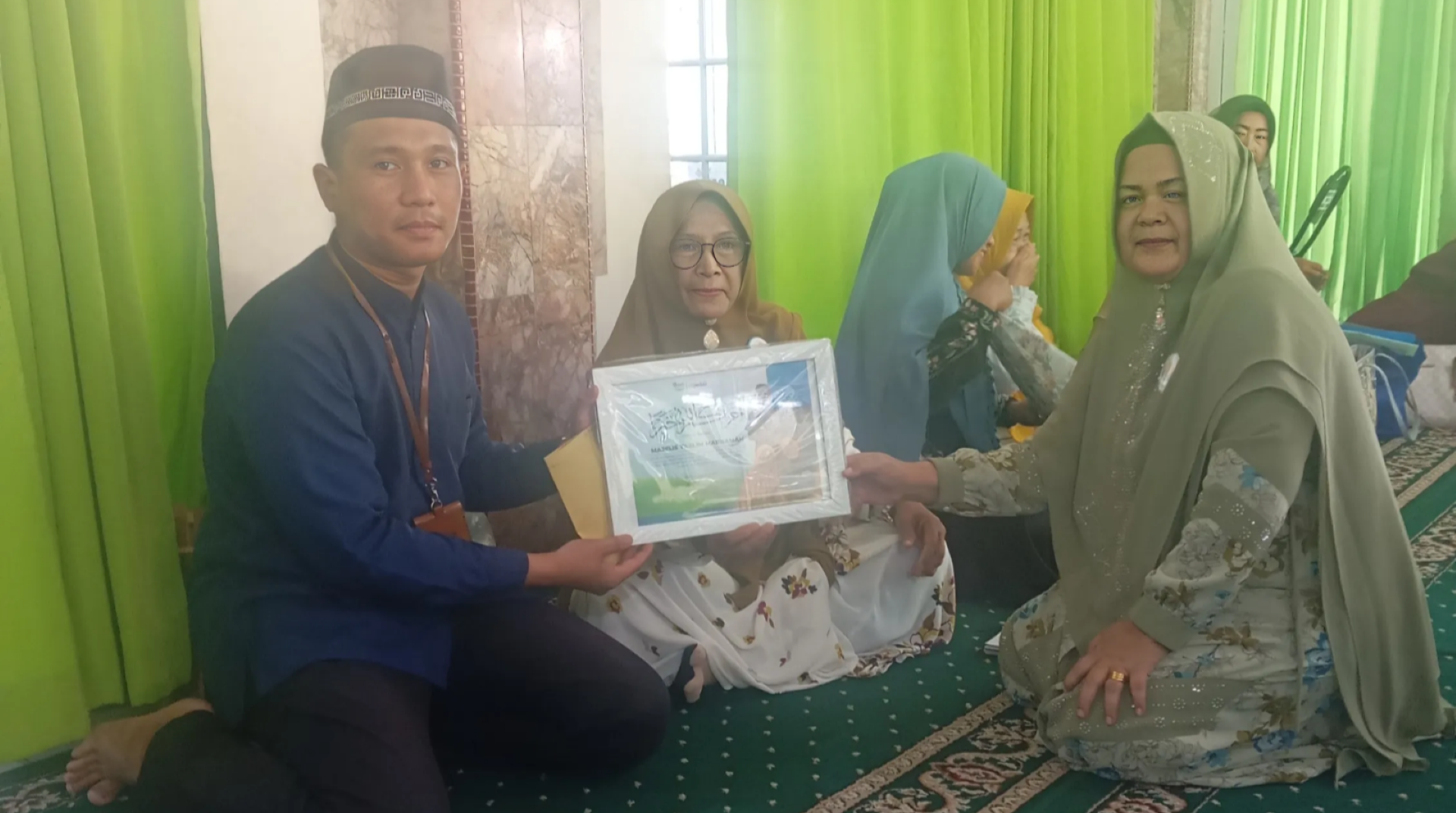 MT Marhamah Serahkan Donasi Sedekah Daging Palestina kepada DT Peduli Sumut 