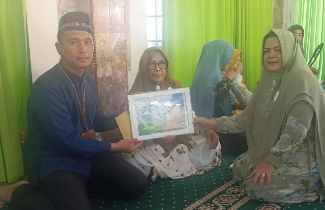MT Marhamah Serahkan Donasi Sedekah Daging Palestina kepada DT Peduli Sumut 