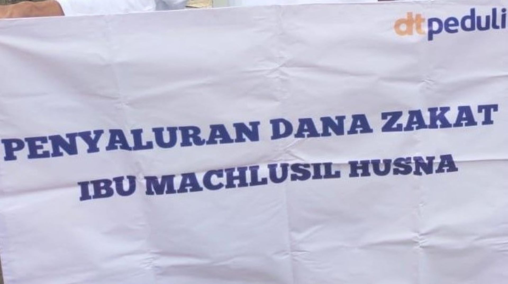 DT Peduli Salurkan Bantuan Sembako dan Kesehatan untuk Uryani di Patia 