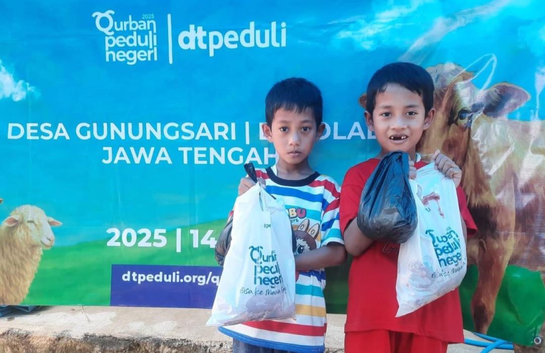 DT Peduli Tebar 50 Ekor Kambing Kurban di Boyolali, Warga Sambut Penuh Haru dan Sukacita 