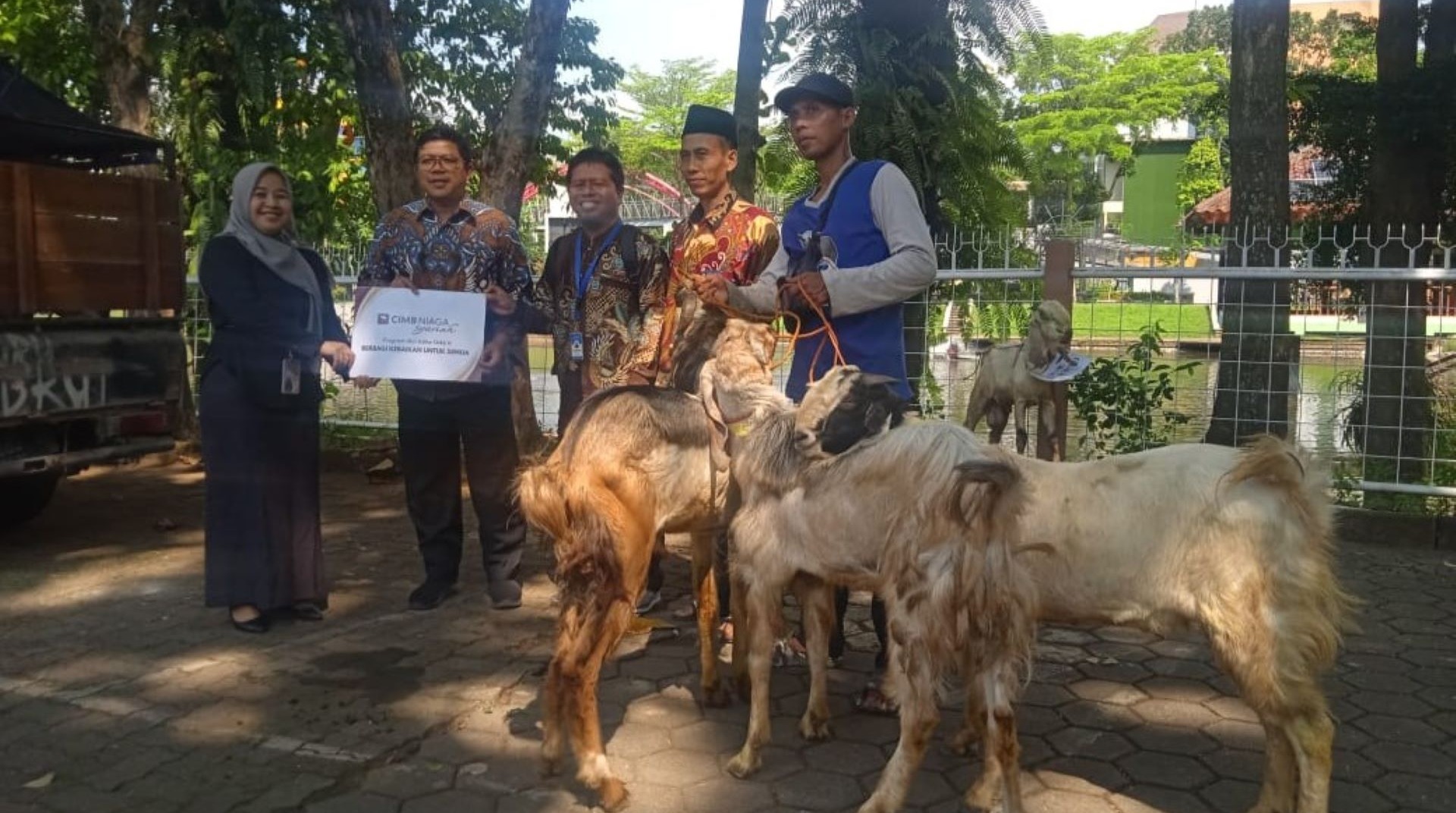 Sinergi Kebaikan CIMB Niaga Syariah Semarang dan DT Peduli Jateng di Momentum Qurban 2025 