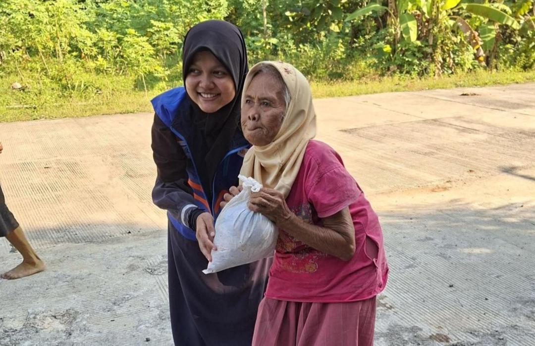 Berbagi Keceriaan ke Pelosok, DT Peduli Solo Laksanakan Penyembelihan Hewan Qurban di Pinggiran Waduk Kedung Ombo  