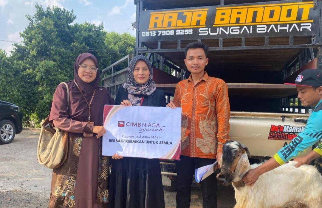 DT Peduli Jambi dan CIMB Niaga Syariah Jambi Laksanakan Qurban untuk Suku Anak Dalam Jambi 