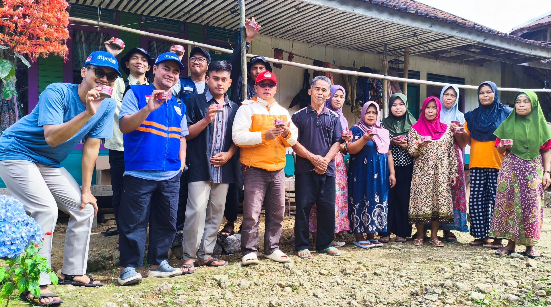 Sedekah Daging di Cianjur Selatan, Harapan Qurban untuk Kampung Waspada 
