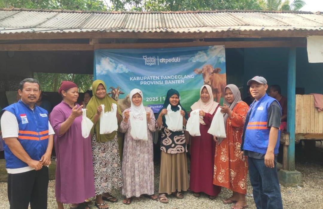 Jumat Berkah di Pandeglang, DT Peduli Salurkan 25 Hewan Qurban untuk Ribuan Jiwa