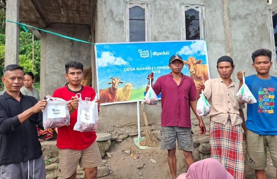 Menguatkan Syiar Islam, DT Peduli NTB Salurkan Hewan Qurban di Wilayah Rawan Aqidah Desa Adat Bayan Lombok Utara 