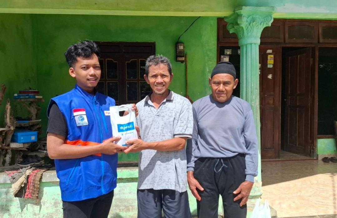 Grab Indonesia Bersama DT Peduli Berqurban di Dusun Gebang Gunungkidul 