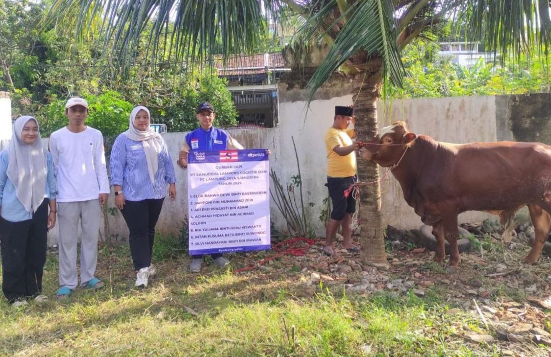 PT Samudera Lampung Logistik dan PT Lampung Jaya Samudera  Bersama DT Peduli Lampung Gelar Kegiatan Qurban untuk Warga Sekitar Ring 1 