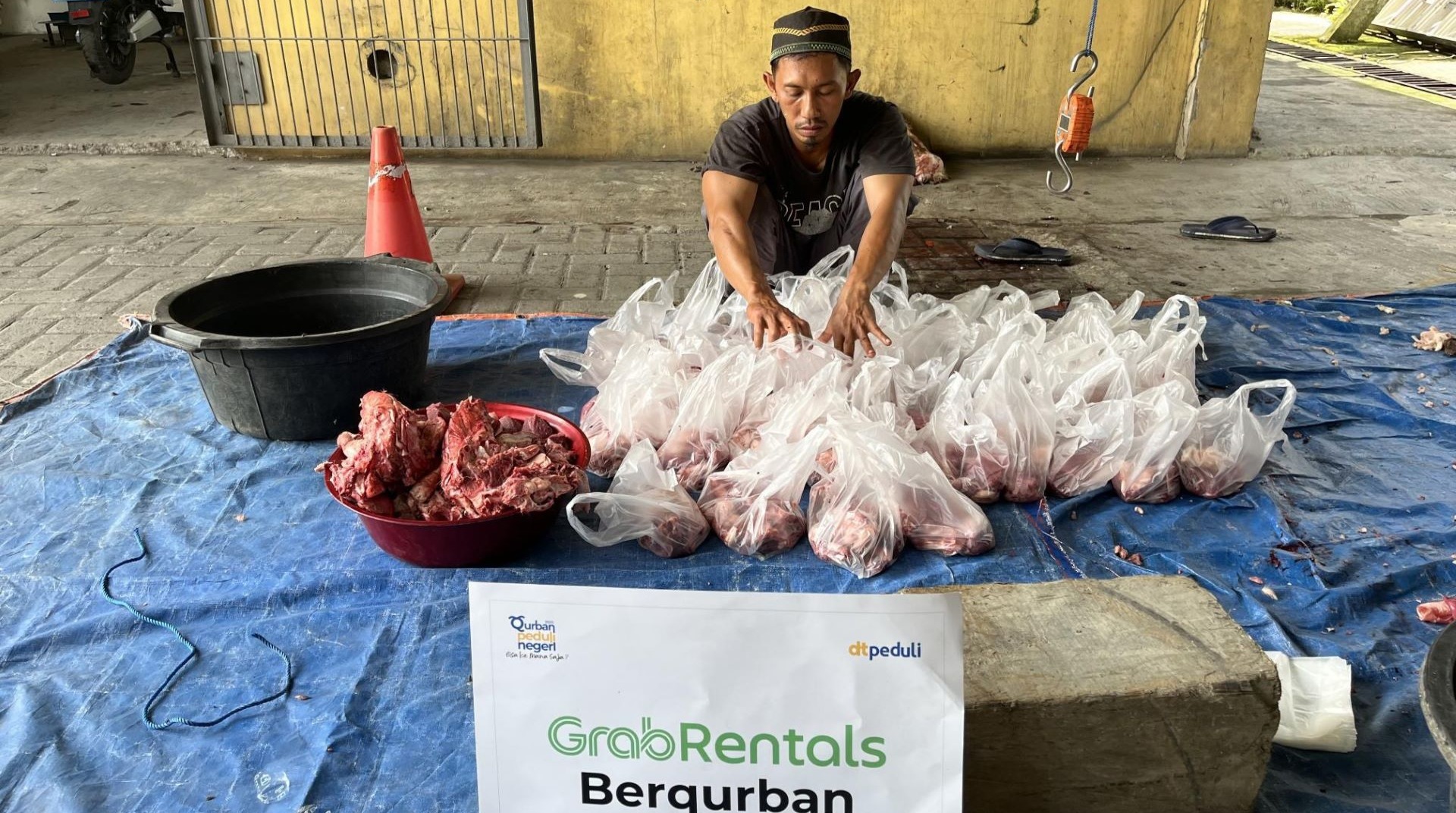 Sinergi Qurban TPI Grab dan DT Peduli Salurkan Domba di Medan 