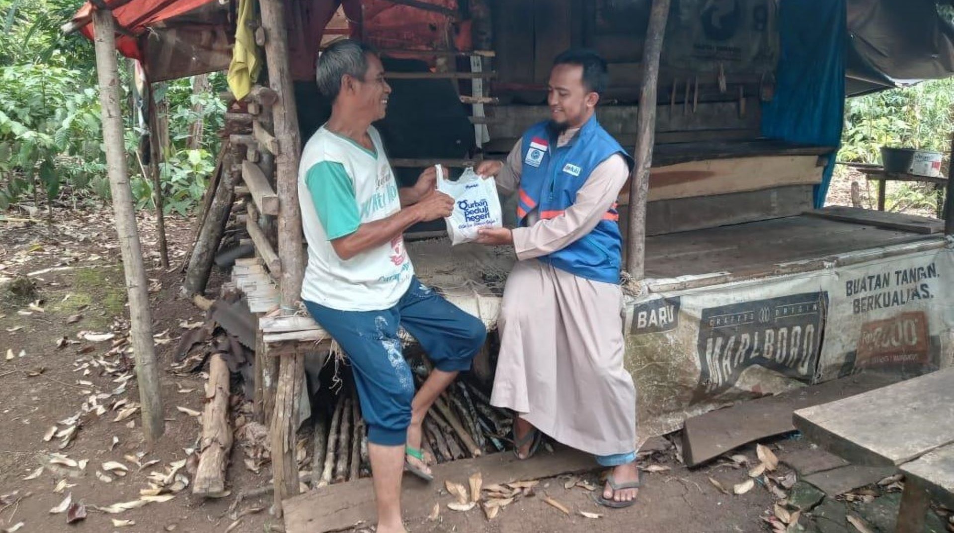 KPP Pratama Bersama DT Peduli Lubuklinggau Salurkan Qurban hingga Pedalaman 