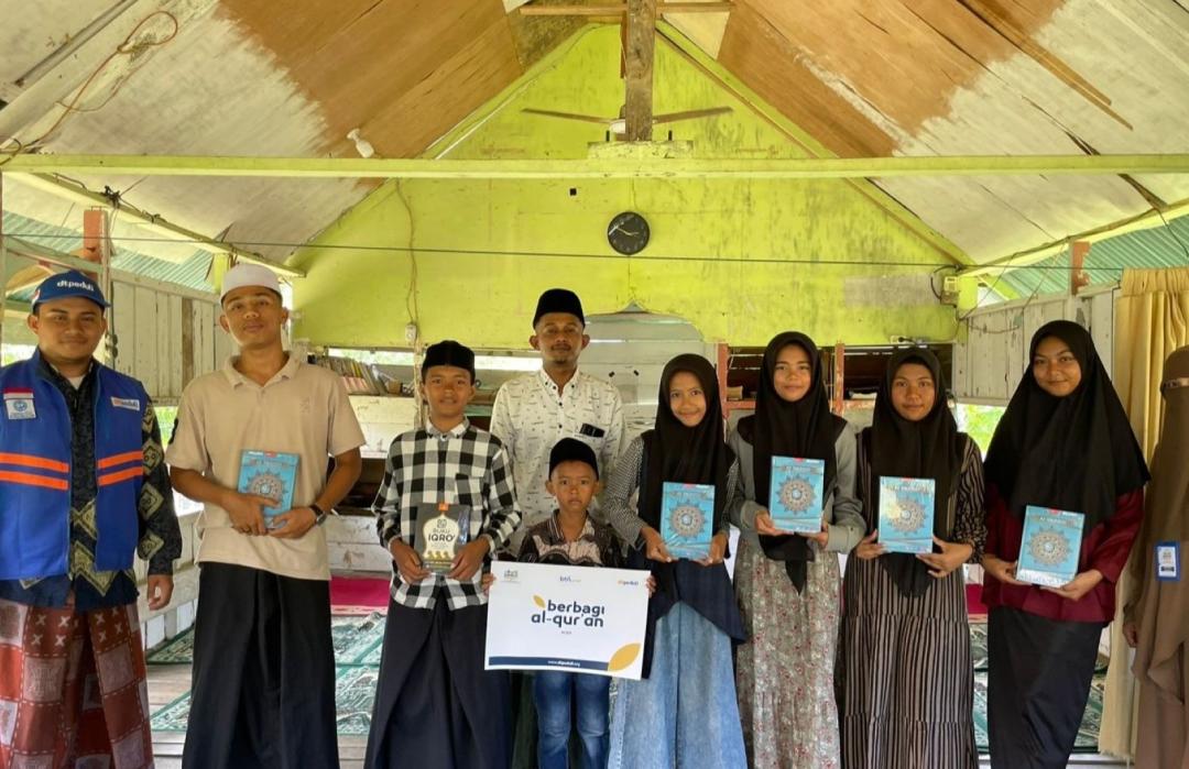 DT Peduli Salurkan Al-Qur'an dari BTN Syariah ke Dayah Babut Taqwa Ad Daulah Al Muhajirin Aceh Besar