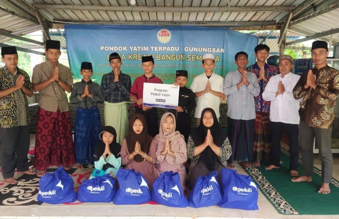 DT Peduli Salurkan Sembako untuk Anak Yatim di Yayasan Kreasi Bangun Semesta 