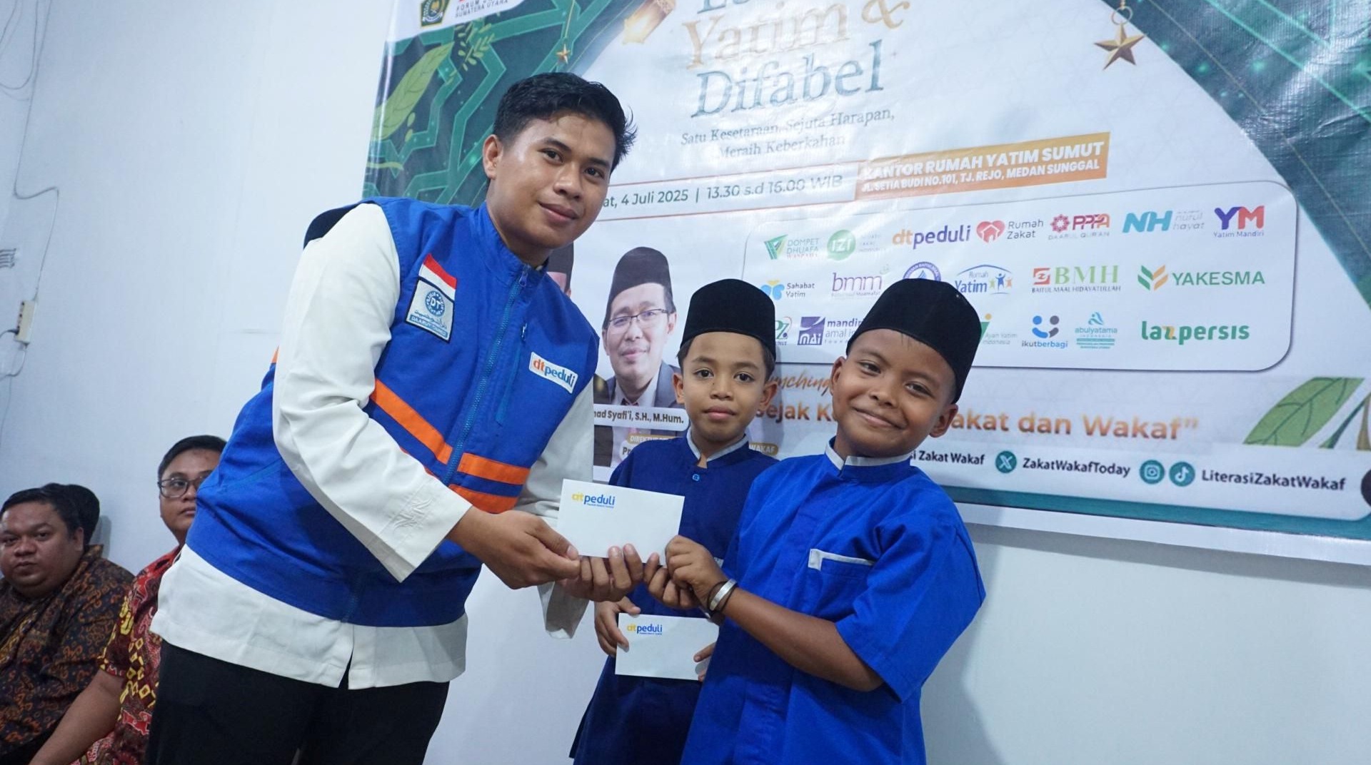 DT Peduli Sumut Dan FOZ Sumut Tebar Kebahagiaan Lewat Acara Lebaran Yatim di Bulan Muharram 1447 H 
