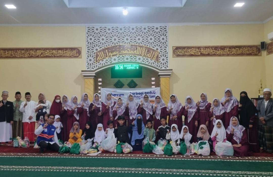 Hangatnya MT Ittihad Bahagiakan 15 Anak Yatim 