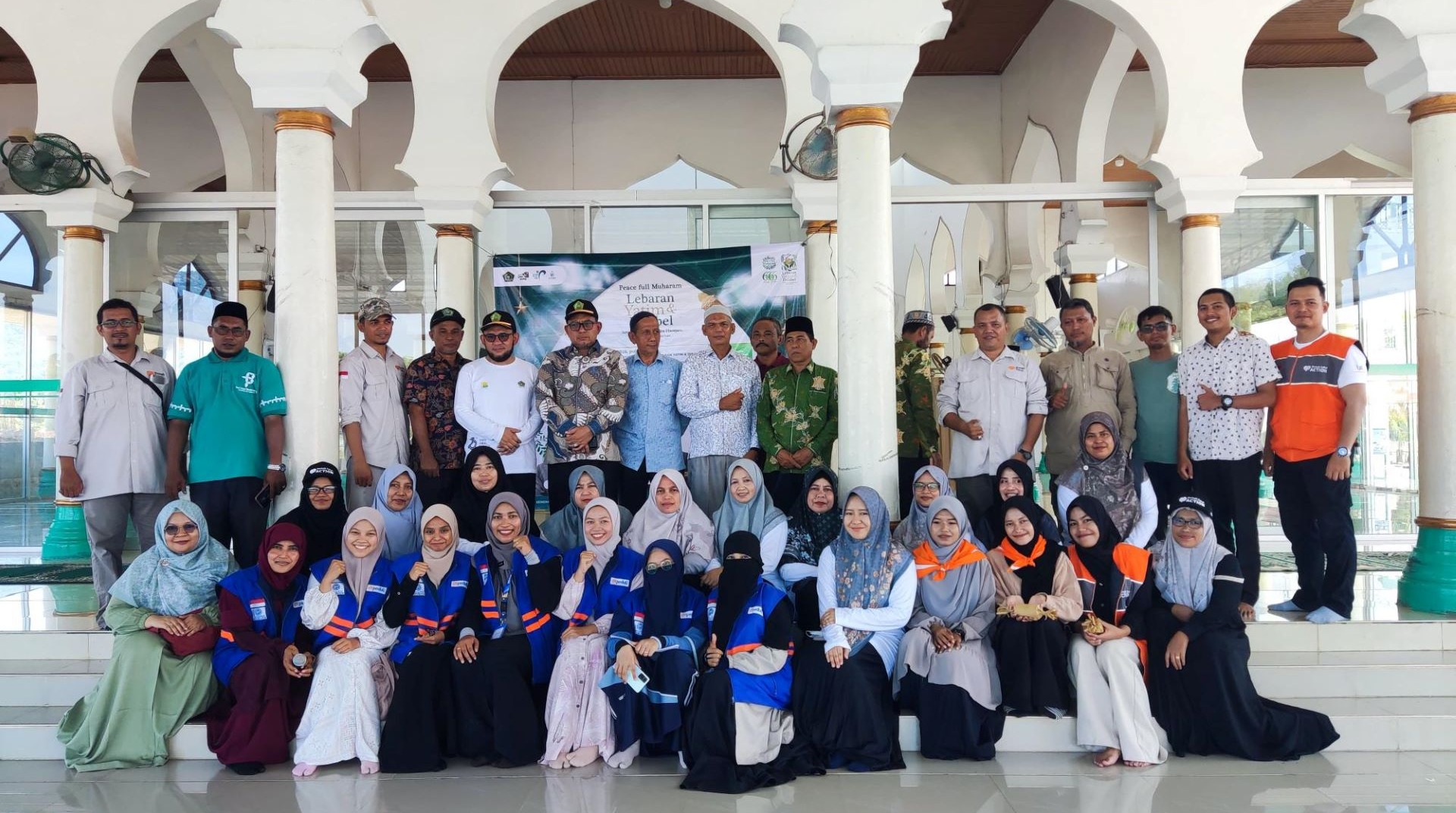 Festival Muharram Fozwil Aceh dan Kanwil Kemenag Aceh: Sinergi untuk Yatim dan Disabilitas 