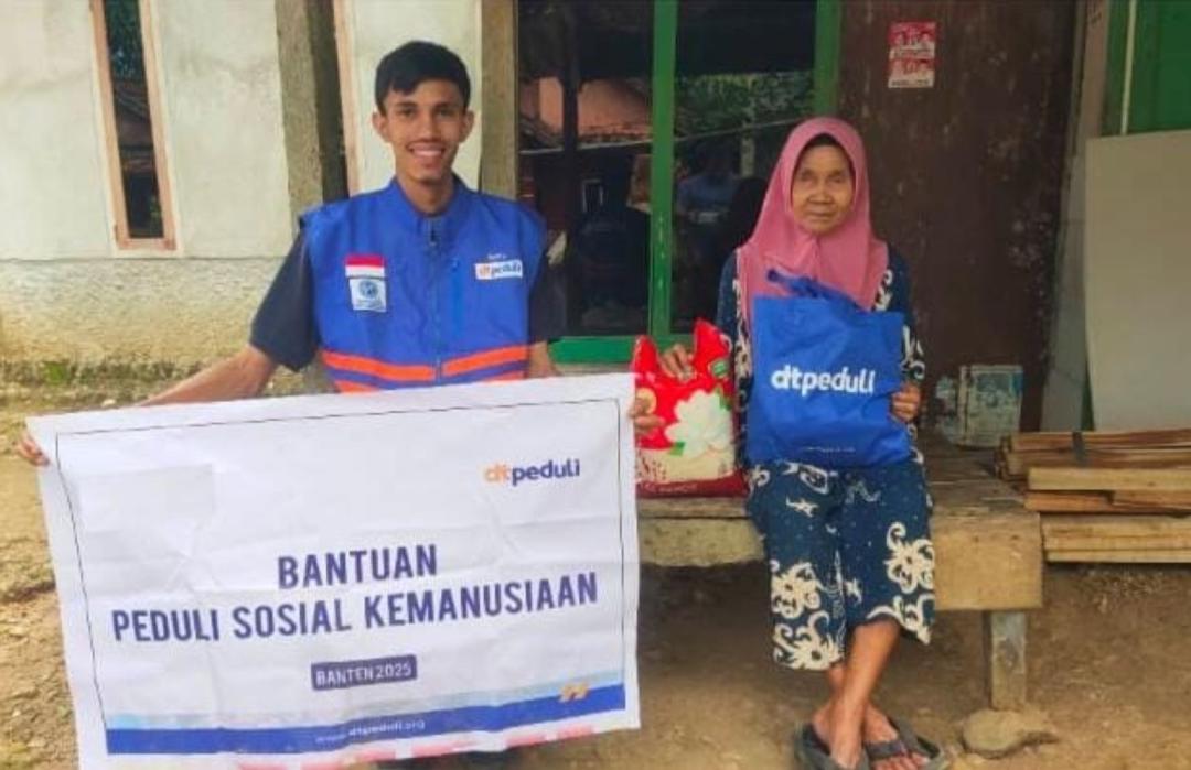 Bantuan Sembako Sentuh Lansia di Kampung Cicae, Pandeglang 