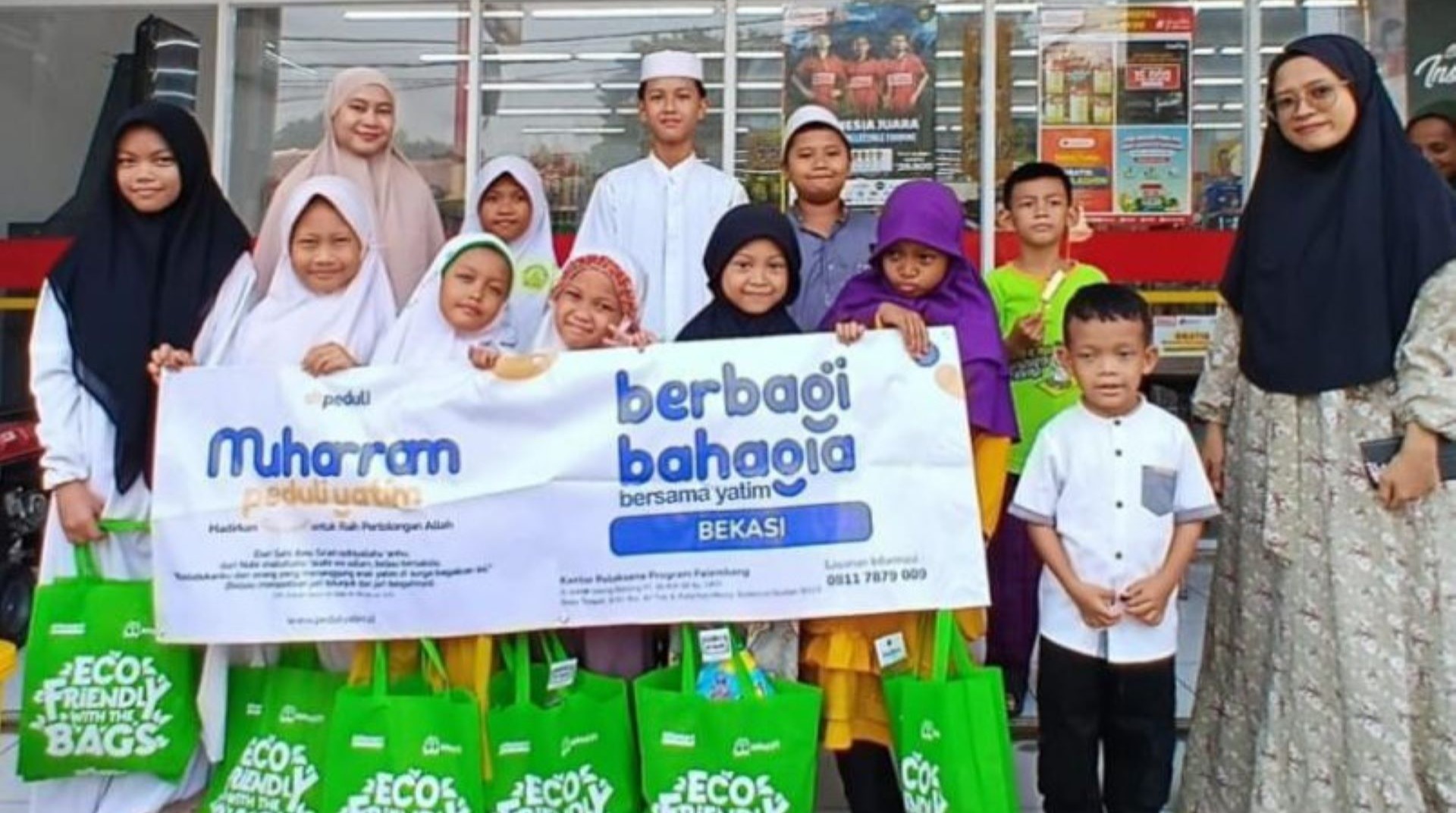 DT Peduli Bekasi dan PT Riung Ajak Anak Yatim dan Dhuafa Belanja Bersama Meriahkan Muharram 