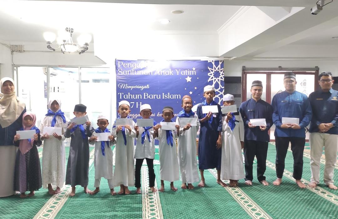 Peringati Tahun Baru Islam, Kanwil DJP Kalselteng Bersama DT Peduli Santuni Anak Yatim 