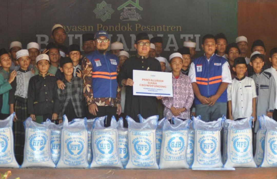 Bantu Pesantren, DT Peduli Sukabumi Salurkan 29,5 Karung Beras dan Dukung Kafalah 24 Guru Ngaji di Baiti Jannati 