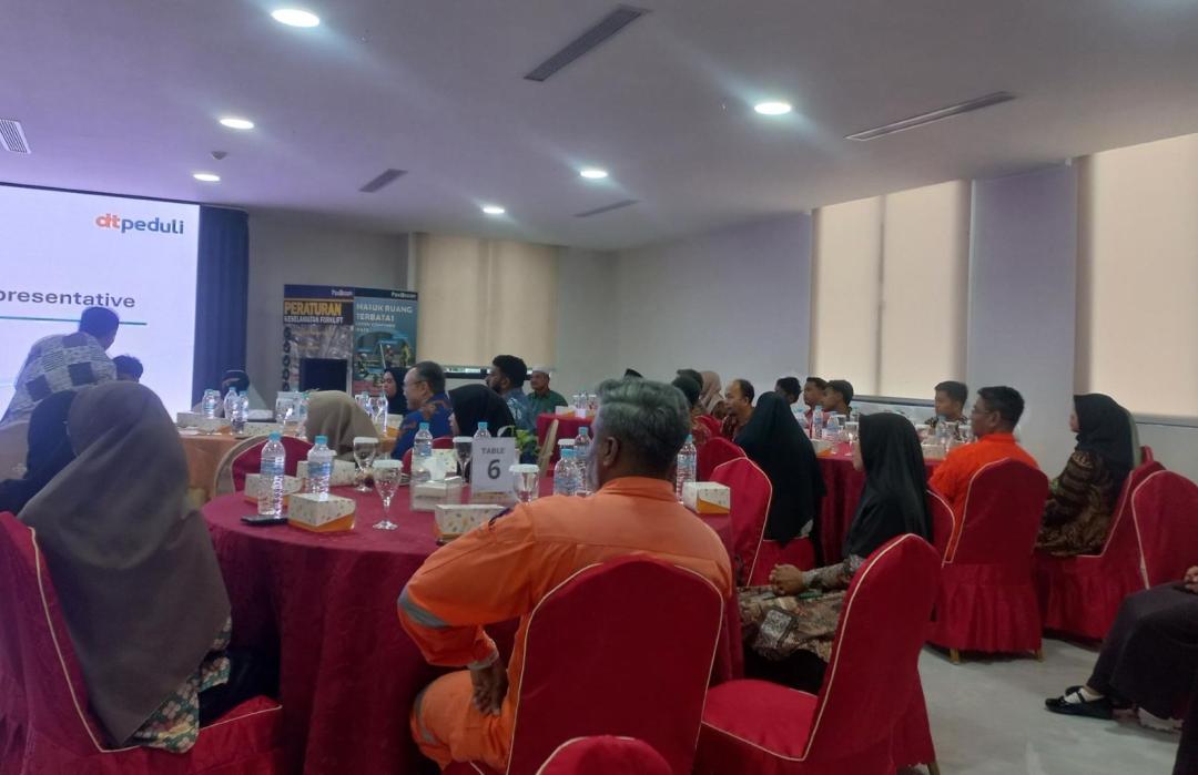 DT Peduli Kepri dan PaxOcean Sukses Gelar Wisuda Penerima Beasiswa CSR Batch 2 