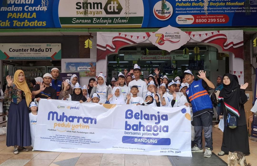 Muharram Peduli Yatim, DT Peduli Gelar Belanja Bahagia untuk 50 Anak Yatim di Bandung 