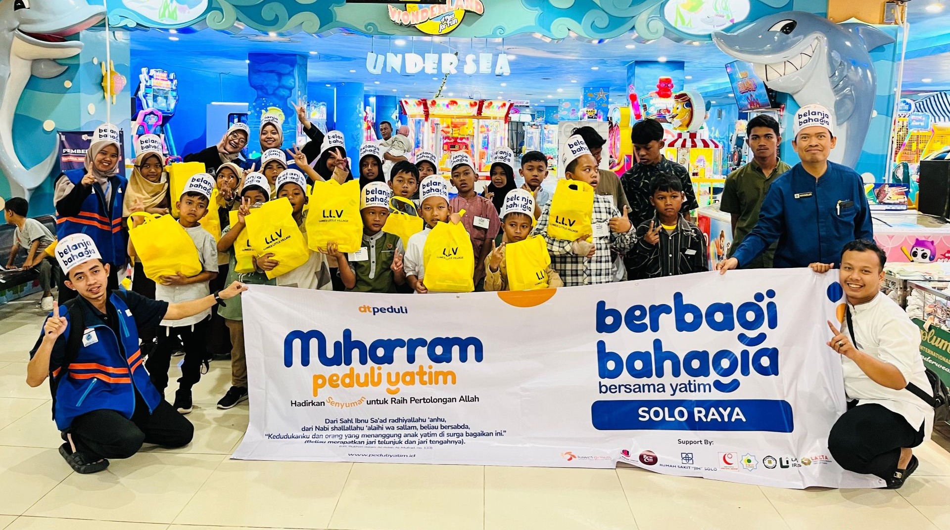 Puncak Muharram Peduli Yatim: DT Peduli Solo Raya Gelar Belanja Bahagia untuk 50 Anak Yatim Dhuafa 