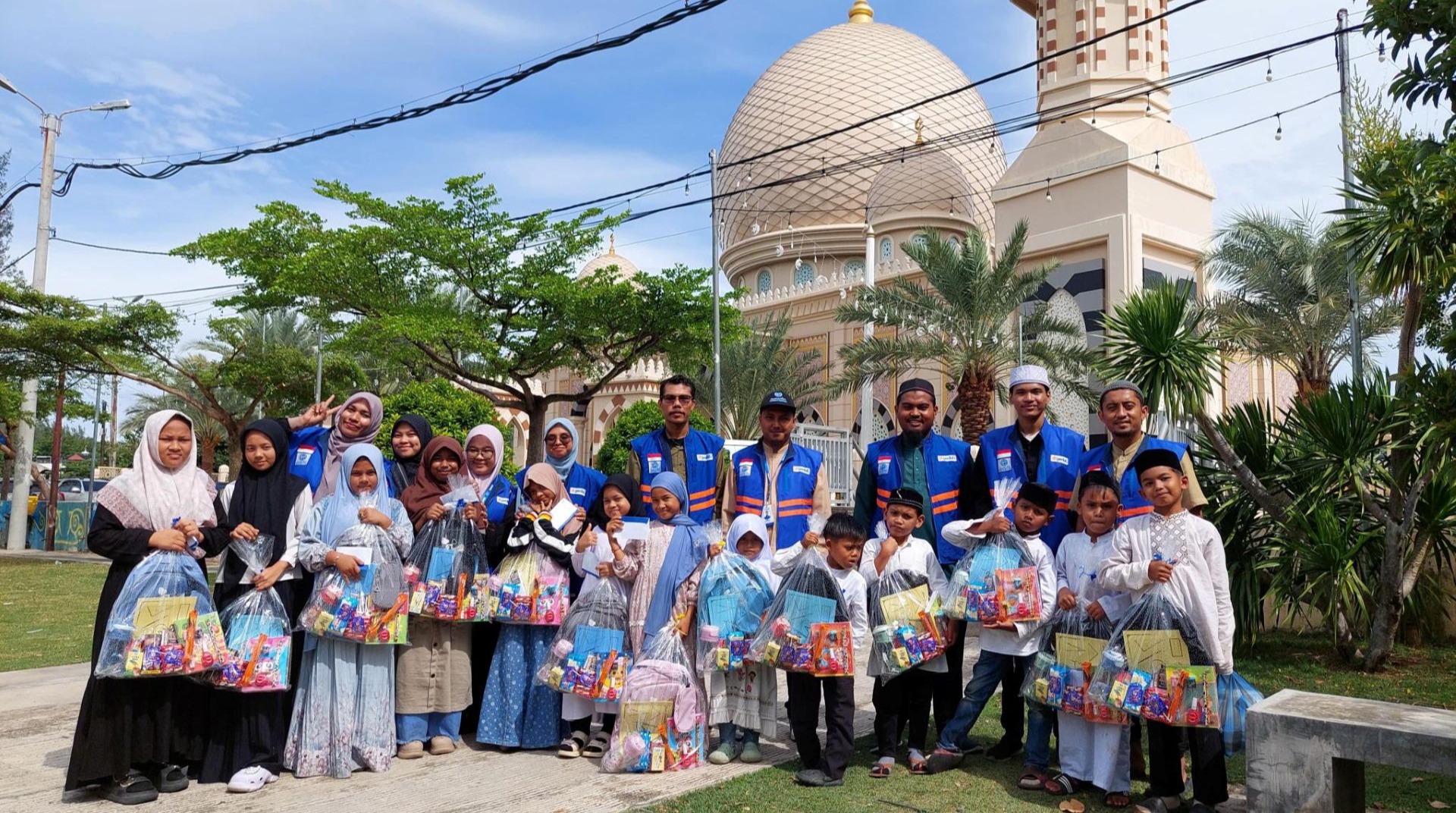 Penuh Kebahagiaan, DT Peduli Aceh Hadirkan Senyuman untuk Anak Yatim di Bulan Muharram 