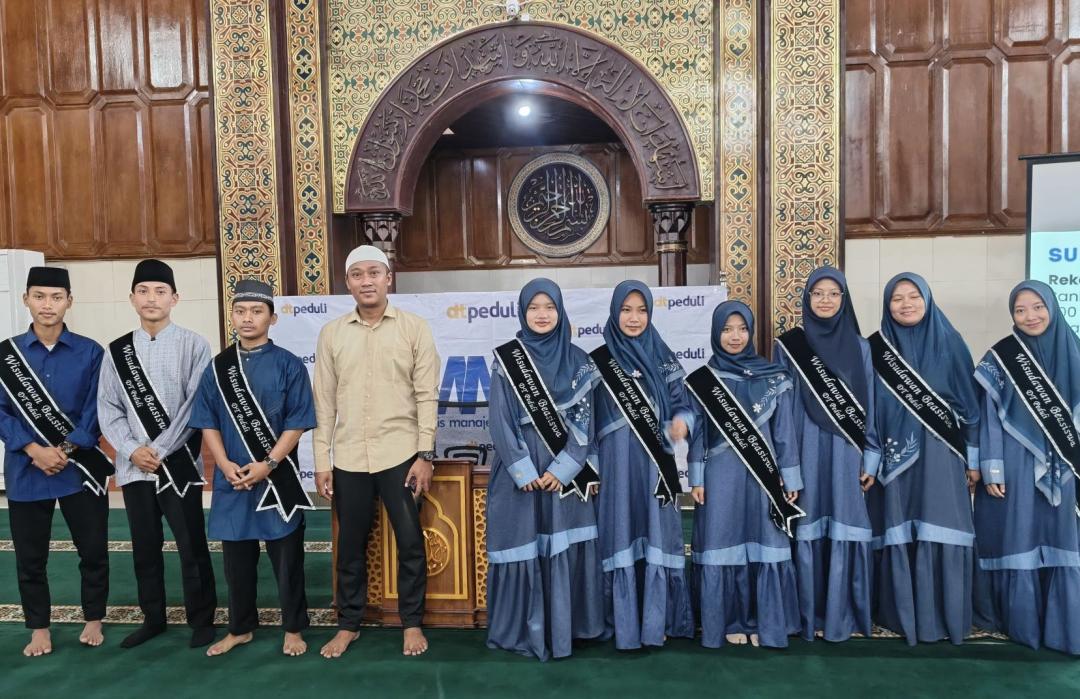 Penuh Berkah, DT Peduli Tasikmalaya Gelar Kajian MMQ Bulanan dan Wisuda Mahasiswa Beasiswa 