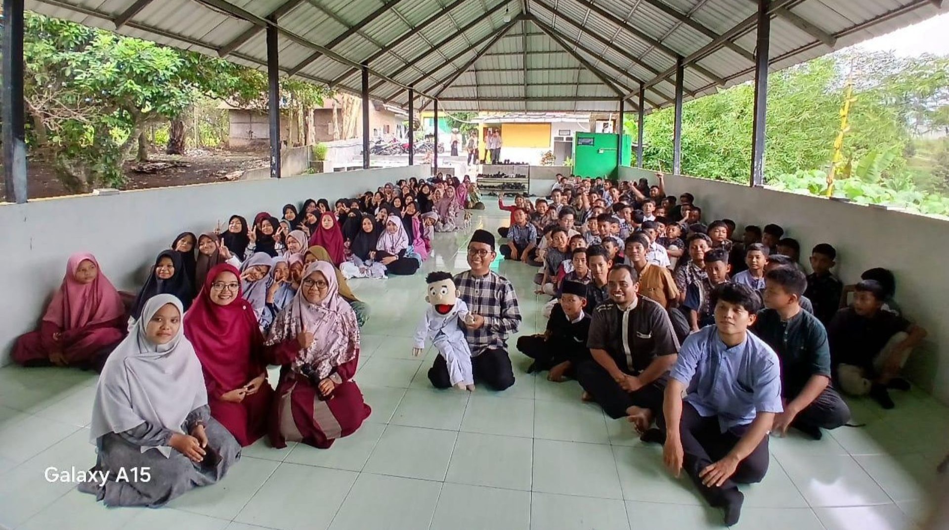 DT Peduli Sumut Gelar Literasi Sirah Kepemimpinan dan Galang Dana untuk Palestina di SMP IT Ali Bin Abu Thalib 
