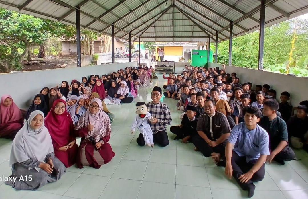 DT Peduli Sumut Gelar Literasi Sirah Kepemimpinan dan Galang Dana untuk Palestina di SMP IT Ali Bin Abu Thalib 