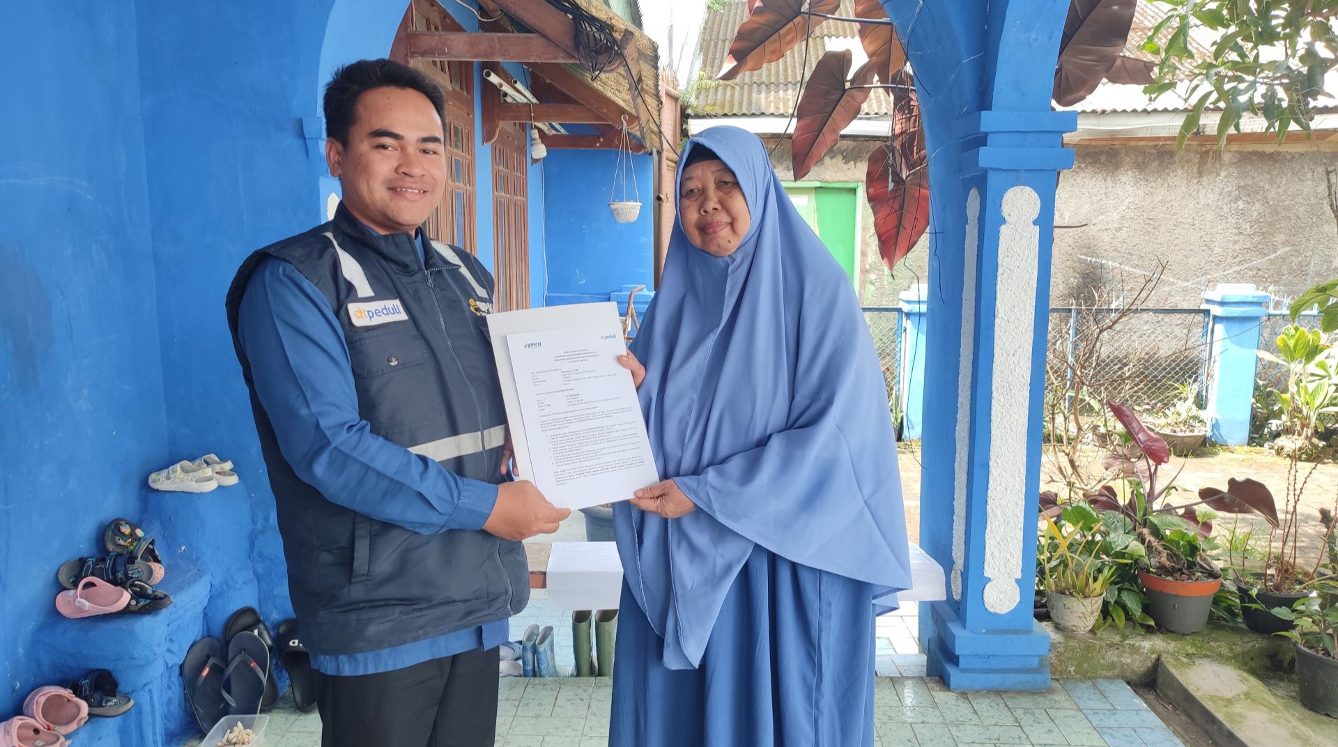 Sinergi BPKH dan DT Peduli Cianjur Berikan Bantuan Mobil Operasional untuk Yayasan Al Basoeni 