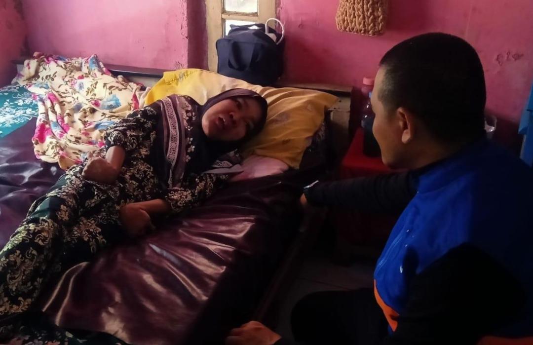 DT Peduli Bandung Lakukan Kunjungan ke Kang Endud dan Teh Isoh, Pejuang Hidup Penuh Ujian 