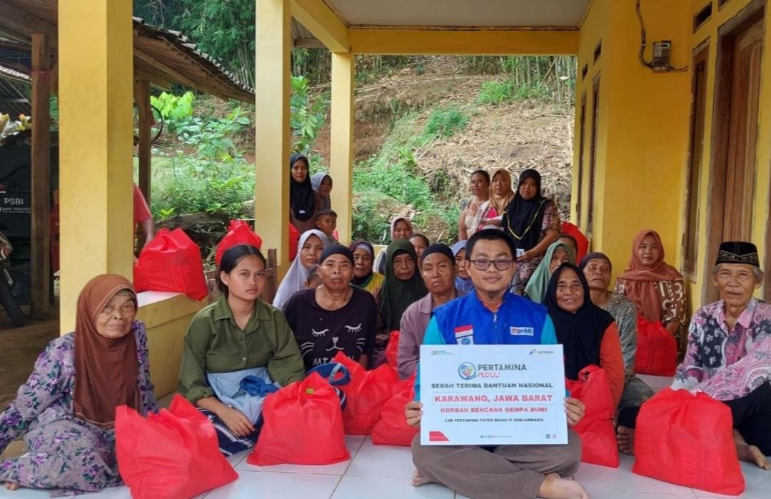 Pertamina Patra Niaga IT Banjarmasin Salurkan Bantuan Gempa melalui DT Peduli untuk Korban Gempa di Karawang