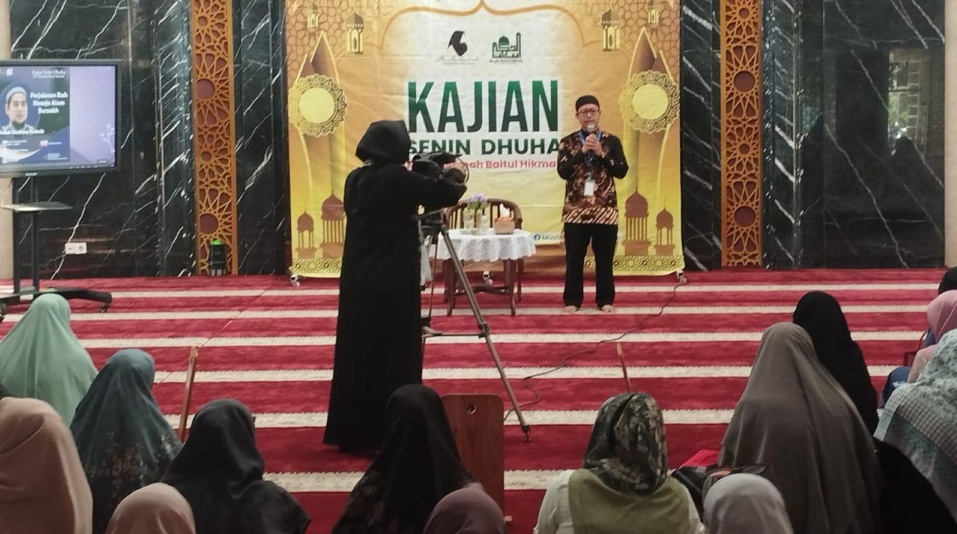 DT Peduli dan MT Muslimah Baitul Hikmah Gelar Kajian Dhuha tentang Adab Bermedia Sosial 