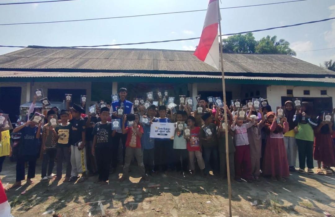 DT Peduli Salurkan Bantuan Iqra untuk Santri Mathla’ul Anwar Pandeglang 