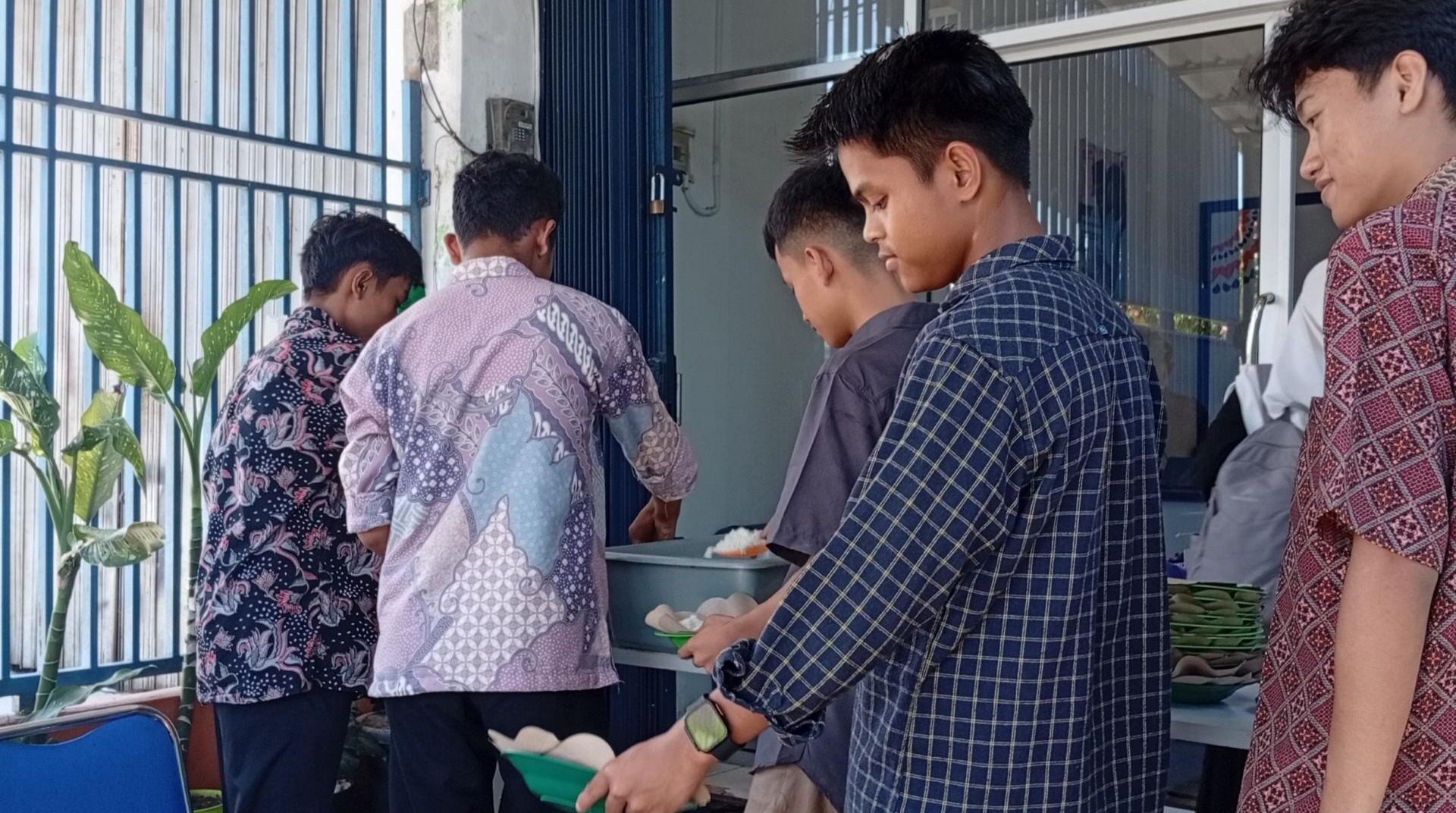 DT Peduli Sumbar Hadirkan Keberkahan Jumat Melalui Santap Prasmanan Bersama 