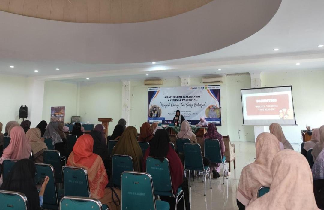 SDIT Al-Urwatul Wutsqo Gelar Kajian Parenting dan Donasi Peduli Palestina 