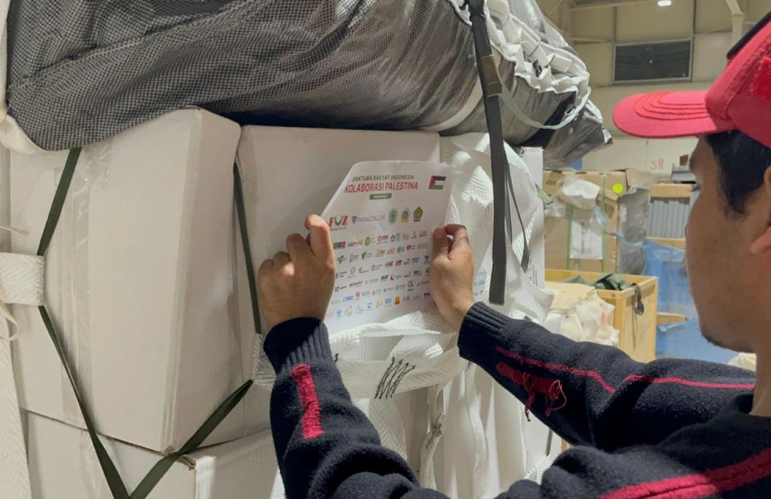 Dapat Dukungan Internasional, Indonesia Terjunkan 30,7 Ton Bantuan Air-Drop ke Gaza 