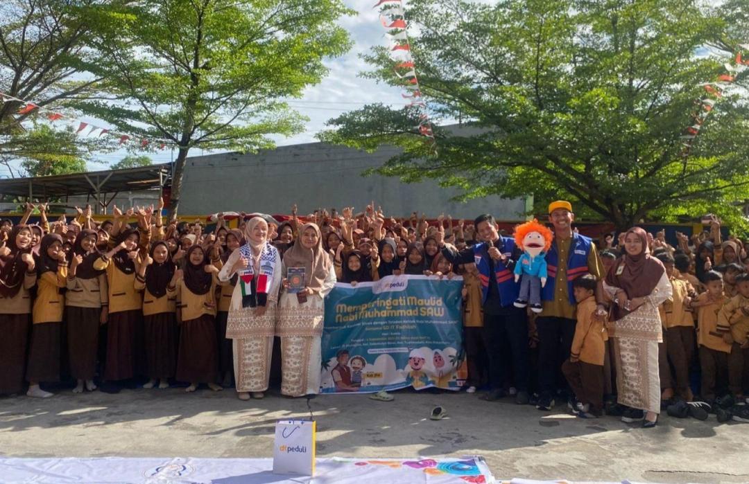 Peringati Maulid Nabi, SD IT Fadhilah dan DT Peduli Riau Galang Donasi untuk Palestina 