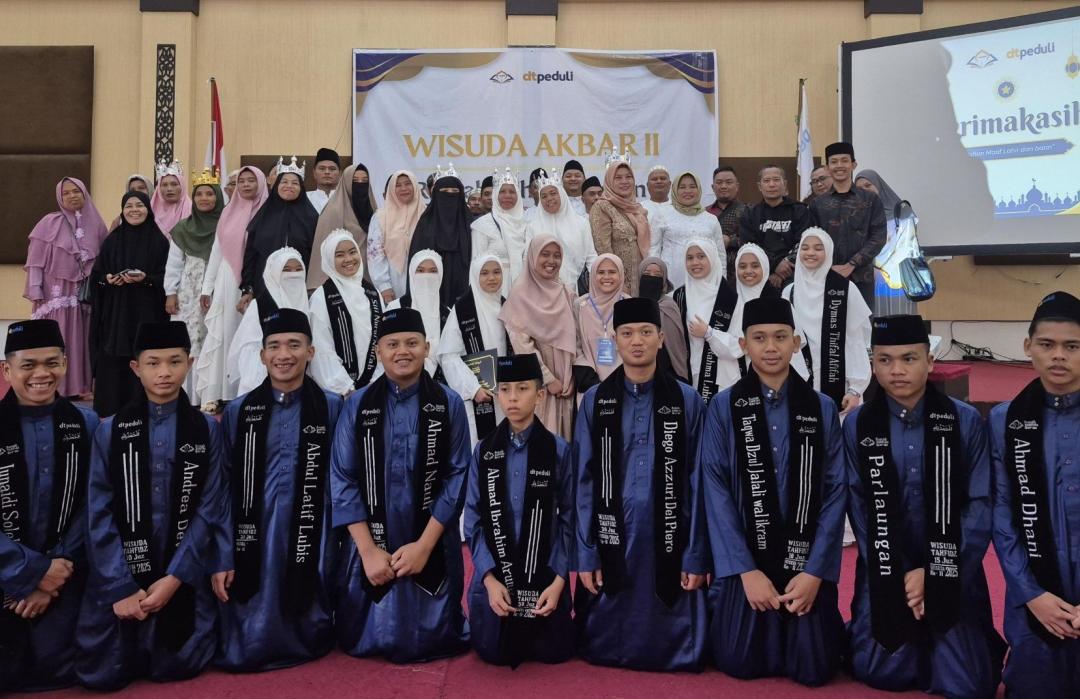 Cetak Generasi Qur'ani, DT Peduli Sumbar Gelar Wisuda Akbar II Rumah Tahfidz Qur'an 