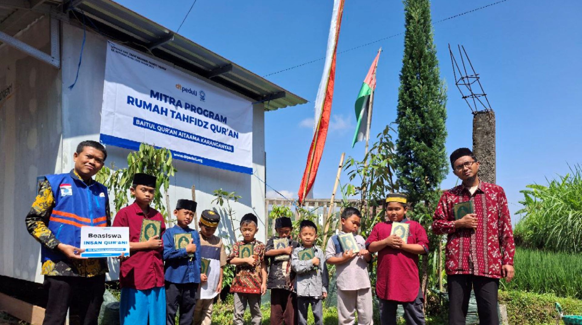 Cetak Hafidz Qur'an, DT Peduli Solo Salurkan Beasiswa untuk Santri Yatim dan Duafa 