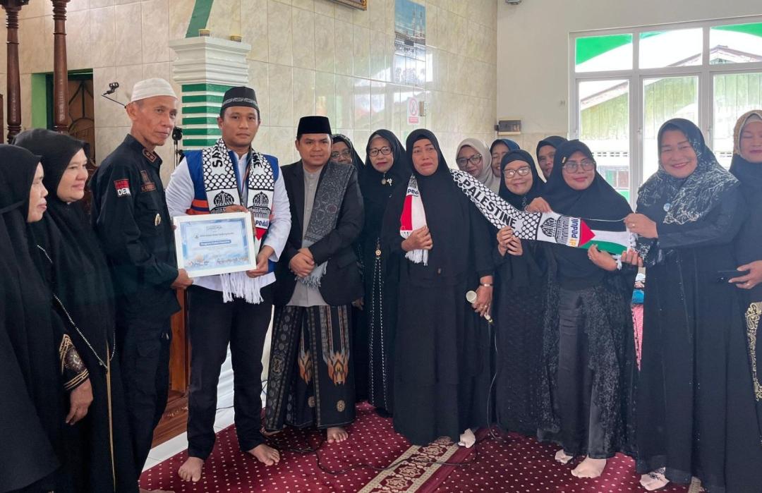 Wirit Akbar Tanjung Gusta Salurkan Donasi untuk Palestina Melalui DT Peduli 