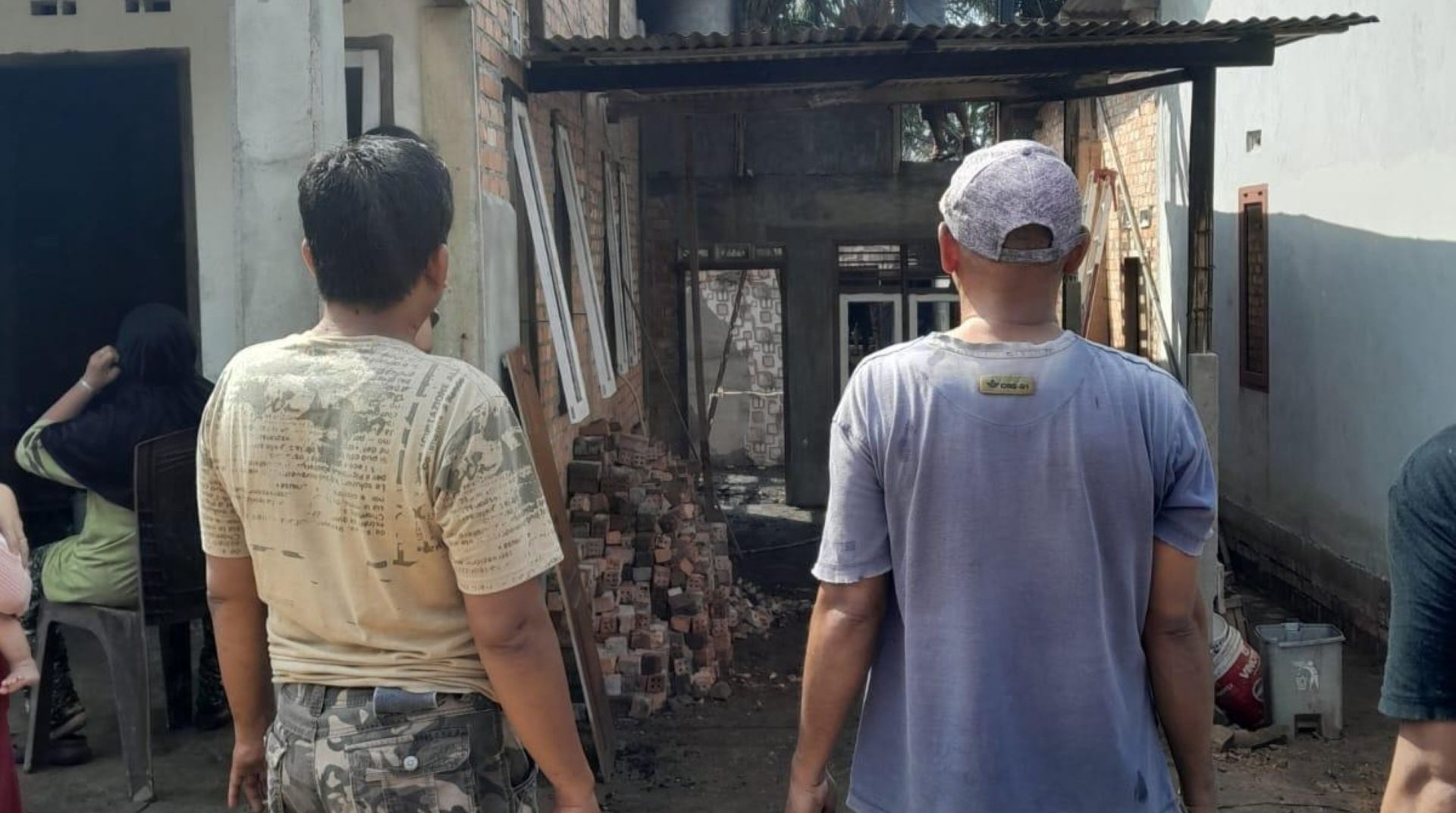 Cepat Tanggap, DT Peduli Jambi Salurkan Bantuan untuk Korban Kebakaran di Batanghari 