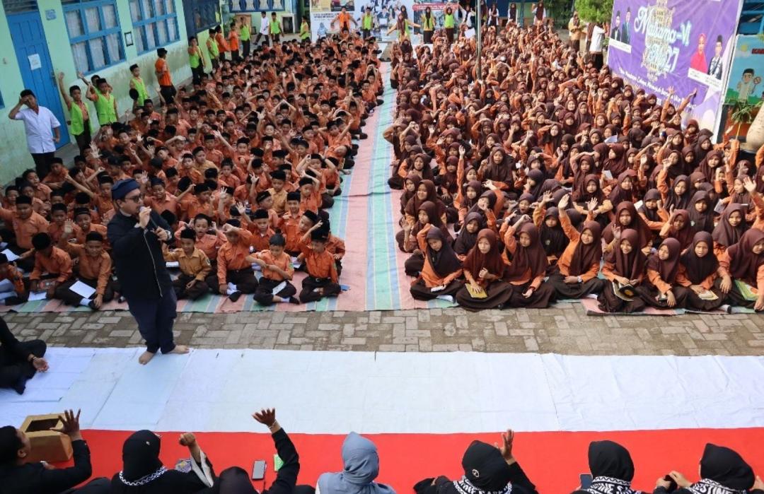 Dorong Kepedulian Siswa, DT Peduli dan MIN 27 Aceh Besar Gelar Berkisah Palestina 